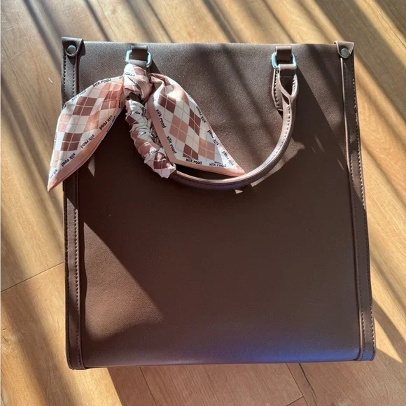 Elegant Brown Leather Tote Bag handbag - Picture 4 of 10